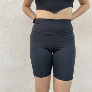 BLACK SIDE POCKET BIKER SHORTS